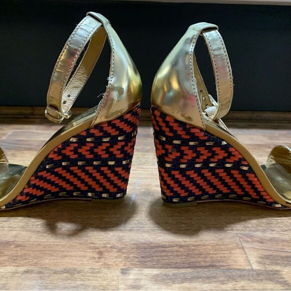 Coach Sharrin Metallic Gold Wedges Sz 7.5 - Picture 4 of 9
